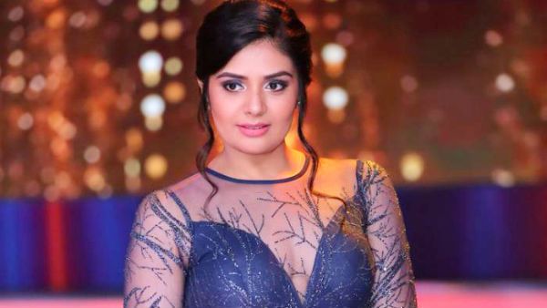 அந்த நடிகரை காதலிக்கிறாரா..? நடிகை திடீர் மறுப்பு.. காதல் திருமணத்தை விரும்பவில்லையாமே!