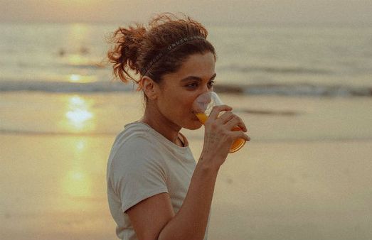 நடிக்கவே தெரியாத தகுதியில்லாத நடிகையா? விமர்சித்த ரசிகருக்கு அட்டகாச ரிப்ளை கொடுத்த டாப்ஸி!