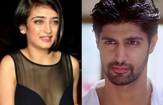 அந்த விவகாரத்தில் என் அம்மா ரதி, கமல்ஹாசனிடம் பேச முயன்றார்.. நடிகை அக்‌ஷராவின் முன்னாள் காதலர் தகவல்!