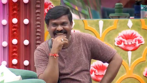 பிக்பாஸ் வீட்டிலிருந்து வெளியேறிய பிரபலம்.. அதிகாரப்பூர்வமாய் அறிவித்த கமல்.. கலங்கிய ஹவுஸ்மேட்ஸ்!