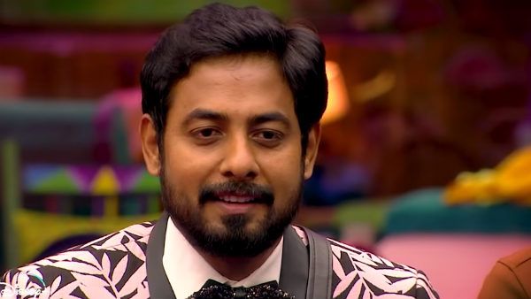 என்னாங்கடா இது.. ஆரியிடம் மட்டும் மொரட்டு கேள்வியா கேக்குறீங்க.. புரமோவால் கொதிக்கும் நெட்டிசன்ஸ்!