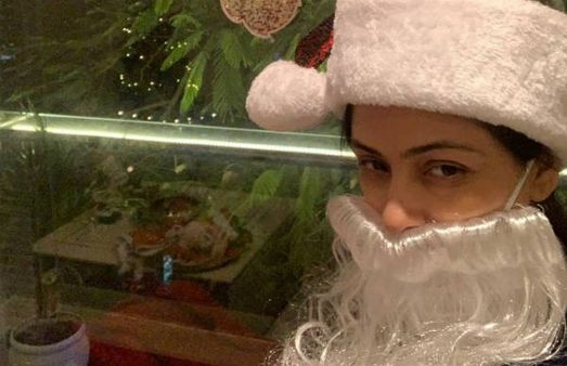 தாடியுடன் மீசையுமா ஆளே அடையாளம் தெரியாமல் மாறிய சிம்ரன்!