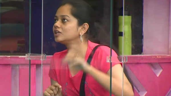 நெருப்புடா.. அன்பு கேங்கை.. அக்குவேர், ஆணிவேராக பிடுங்கும் அனிதா.. வாய்பிளந்து பார்க்கும் அர்ச்சனா!