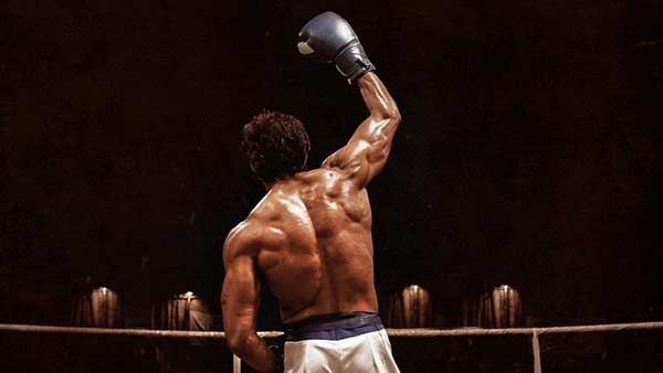 பின்னாடியே இப்படி இருக்குன்னா.. முன்னாடி மிரட்டுமே.. நாளைக்கு ’ஆர்யா 30’ ஃபர்ஸ்ட் லுக் ரிலீஸ்!