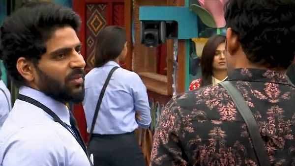 குழாயடி சண்டை போடுறவங்களலாம்.. பிக் பாஸ் வீட்டுக்கு வந்தா இப்படித்தான்.. இன்னாம்மா சண்டை போடுறாங்க!