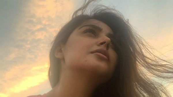 பிக் பாஸ் தந்த வாய்ப்பு.. டாப் ஹீரோ படத்தில் ஒப்பந்தமான பிரபல ஹீரோயின்.. ஹேப்பி மூடில் நடிகை!