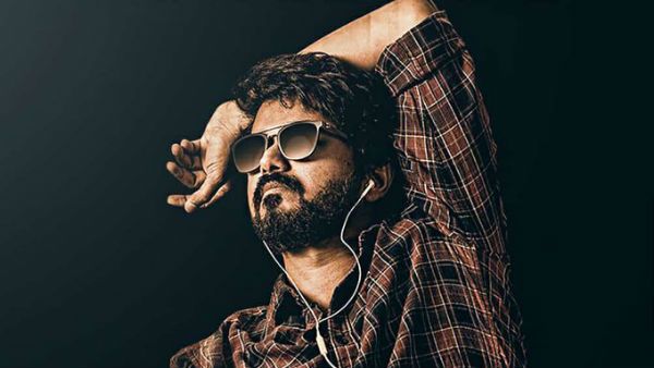 நாளை மாலை வெளியாகிறது மாஸ்டர் படத்தின் தெலுங்கு டீசர்.. இப்போதே தெறிக்கும் டிவிட்டர்!