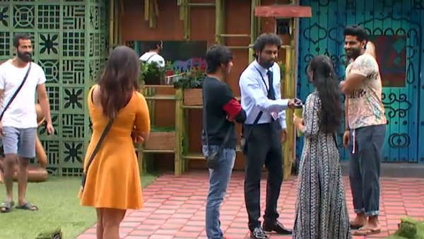 அலப்பறை அனிதாவுக்கு எப்படி பதில் சொன்னாலும் திருப்தி அளிக்காது.. புரமோவால் டென்ஷனாகும் நெட்டிசன்ஸ்!