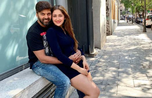 நீங்கள் கணவராக கிடைத்தில் எனக்கு பெருமை.. சாயிஷா வாழ்த்து!