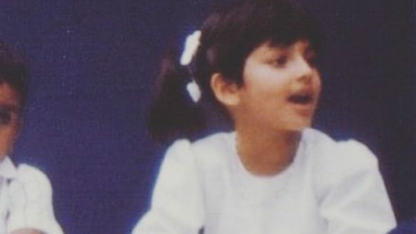 ஸ்கூல் யூனிபார்மில் ஸ்ருதிஹாசன்..அப்பவே அம்புட்டு அழகு!