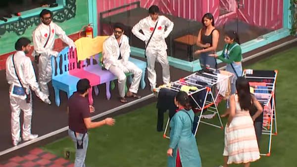 9 மணி எடிட்டர் ரோபோ செயல் இழந்து போயிட்டாரோ? லேட்டான புரமோ.. காண்டான நெட்டிசன்ஸ்!