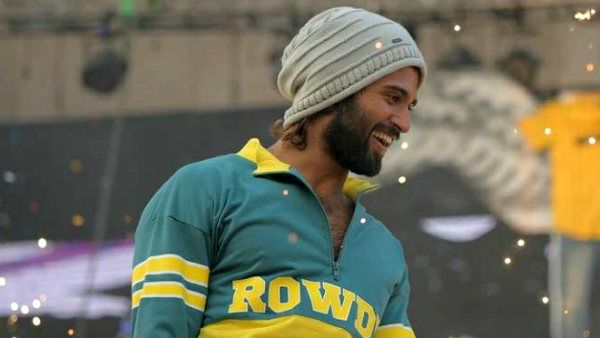 இன்ஸ்டாகிராமில் விஜய் தேவரகொண்டா தான் டாப்பு.. 10 மில்லியன் ஃபாலோவர்ஸ்!