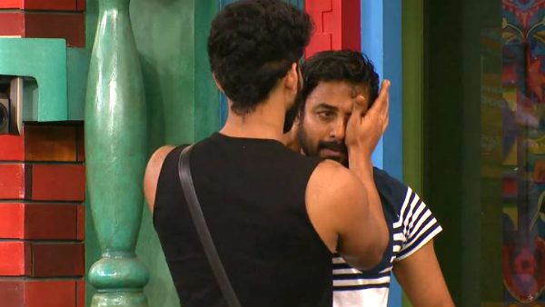 கண்கலங்கிய ஆரி.. தன்னால பாலாவுக்கு கிடைக்கலையோன்னு ஃபீலிங்.. துடித்துப் போன பாலா.. வேற லெவல்!