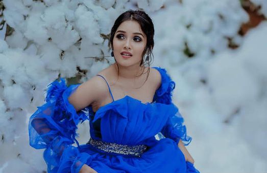 குட்டி நயனின் பேபி டால் பிக்ஸ்... பனிக்கு நடுவே ஏஞ்சல் என வர்ணித்த ரசிகர்கள்!