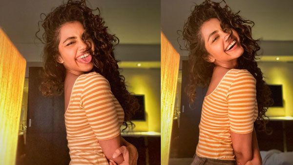 நாக்கை வெளியில் நீட்டி க்யூட்டான போஸ்.. மனதை பறி கொடுத்த ரசிகர்கள்!