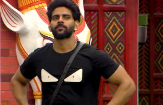 பிக்பாஸ் வீட்டில் கடைசி வரை இருந்த பாலாஜிக்கு இவ்வளவுதான் சம்பளமா? தீயாய் பரவும் பட்டியல்!