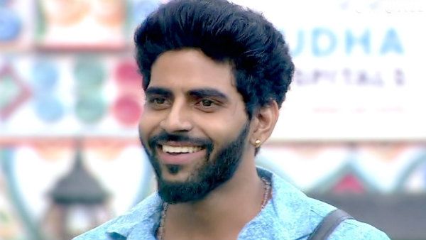 பாலாஜி முருகதாஸை எலிமினேட் பண்ணுங்க.. டிரெண்டாகும் #RedCardForBalaji.. என்ன செய்யப் போகிறார் கமல்?