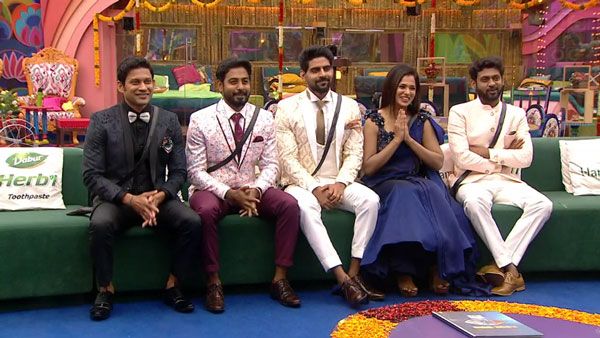 கடைசி பேச்சால் கலங்க வைத்த பிக்பாஸ்.. உருகிய ஆரி அன்ட் பாலாஜி.. ஃபீலான ஃபேன்ஸ்!