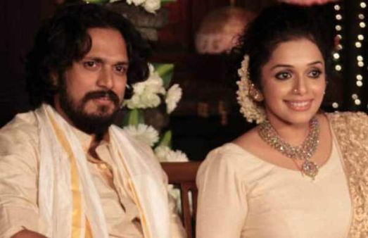 கருத்து வேறுபாடு.. காதல் கணவரை விவாகரத்து செய்கிறார் பிரபல நடிகை.. திரையுலகில் பரபரப்பு!