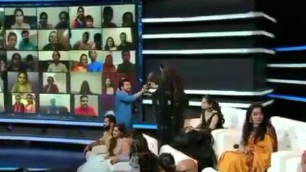 பிக் பாஸ் ஃபினாலேவில் முகேன் ராவ்.. லீக்கான கிராண்ட் ஃபினாலே புகைப்படம்.. ஷூட் ஓவரா?