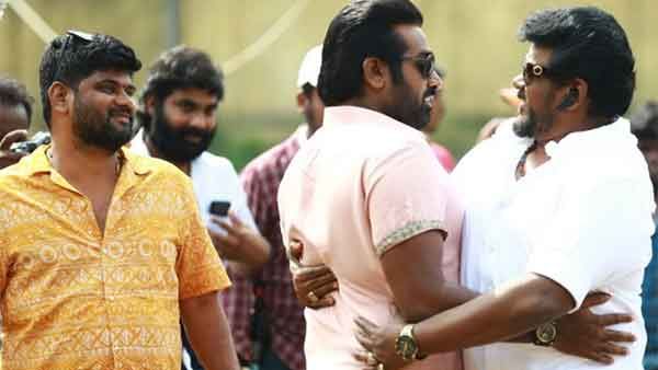 சீமானை சீண்ட வைக்கப்பட்ட பெயர் அல்ல அது.. துக்களக் தர்பார் குறித்து பார்த்திபன் விளக்கம்!