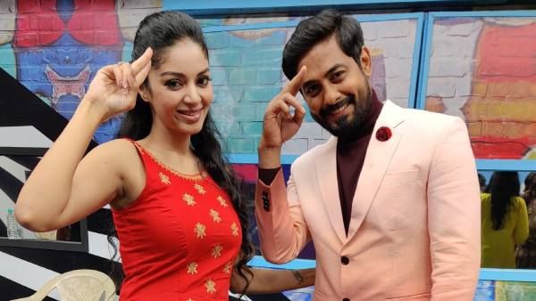 ரியல் லைஃப் ஹீரோ.. ஆரிக்கு சல்யூட் அடிக்கும் சனம் ஷெட்டி.. தீயாய் பரவும் போட்டோ!