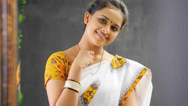 முதல்முறையாக.. பிரபல ஹீரோ ஜோடியாக மலையாளத்தில் அறிமுகமாகிறார், நம்ம லதா பாண்டி!