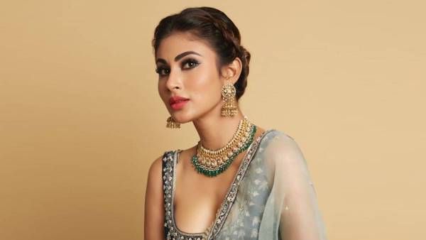 சில வருட காதல்.. ஓகே சொன்ன குடும்பம்.. துபாய் காதலரை மணக்கும் பிரபல சீரியல் நடிகை.. பரவும் தகவல்!