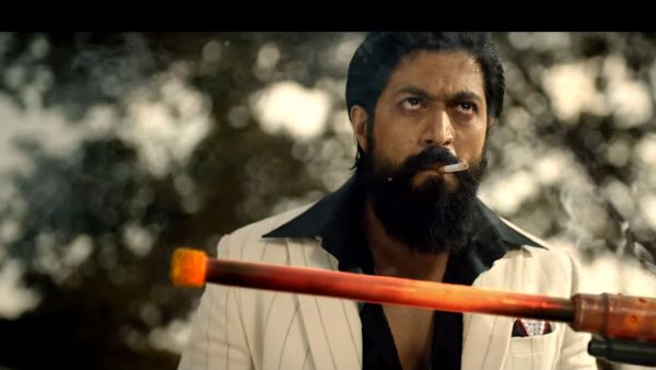 விஜய் படத்தை முந்திடுச்சாமே.தொடர்ந்து சாதனை படைக்கும் ராக்கிங் ஸ்டாரின்'கே.ஜி.எஃப்:சாப்டர் 2' டீசர்!