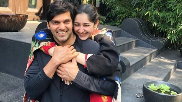 'என் வாழ்நாள் முழுவதும்..' கூர்க்கில் காதல் மனைவியுடன் ஆர்யா.. சாயிஷா போட்ட ரொமான்டிக் போஸ்ட்!