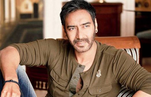 உரிமம் கிடச்சுடுச்சு...ஆனா டைரக்டர் கிடைக்கல... இந்தி த்ரிஷியம் 2 தாமதத்திற்கு இது தான் காரணமா ?