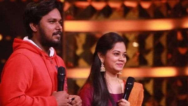 காதலை தவிர கொடுக்க என்கிட்ட ஏதும் இல்ல பப்பு.. கணவருக்கு உருக்கமாக காதலர் தின வாழ்த்து சொன்ன அனிதா!