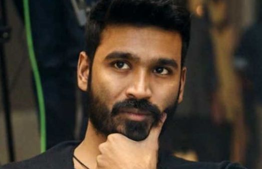 போயஸ் கார்டனில் வீடு கட்டும் தனுஷ்.. பூமி பூஜையில் பங்கேற்ற ரஜினி.. தீயாய் பரவும் போட்டோஸ்!