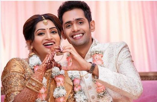 நட்சத்திரமா ஜொலிக்கும் நக்‌ஷத்ரா.. தீயாய் பரவும் திருமண நிச்சயதார்த்த வீடியோ.. முத்தங்கள் வேற!