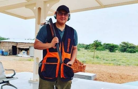 அந்த ’விரைவில்’ எப்போங்க? காலையிலேயே #ValimaiFLFeastSoon ஹாஷ்டேக் கொடியை தூக்கிய தல ரசிகர்கள்!