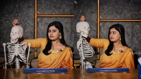 எலும்புகூடுடன் போட்டோ செஷன் நடத்திய த்ரிஷியம் நடிகை...அலறும் நெட்டிசன்கள்