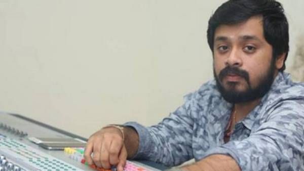 இரிடியம் தருவதாக கூறி ரூ. 26 கோடி மோசடி.. பிரபல இசையமைப்பாளர் கைது.. பரபரக்கும் கோலிவுட்!