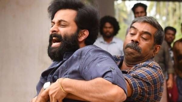 ஐயப்பனும் கோஷியும் தமிழ் ரீமேக்.. இயக்கப் போவது யார் தெரியுமா?