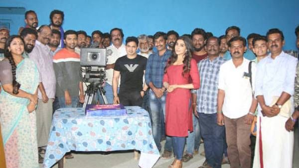 ஆலம்பனா படத்தின் அட்டகாசமான ஃபர்ஸ்ட் லுக் போஸ்டர் வெளியானது... பூதமாக நடித்திருப்பது யார் தெரியுமா!