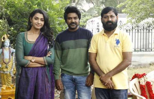சந்தோஷத்தில் ராகவா லாரன்ஸ், பிரியா பவானி சங்கர் படக்குழு.. ருத்ரன் முதல் ஷெட்யூல் ஓவராம்!