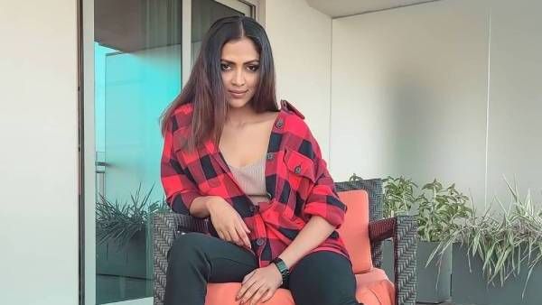 தானே தயாரிக்கும் படத்தில் இரண்டு தமிழ் நடிகைகளை சிபாரிசு செய்த அமலா பால்... யாருன்னு பாருங்க!