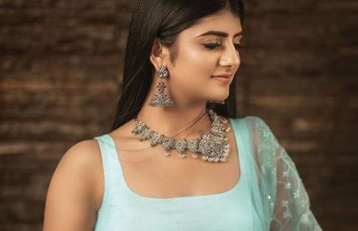 இணையத்தை கலக்கும் கேப்ரில்லா நடன வீடியோ...லைக்குகளை குவிக்கும் ரசிகர்கள்