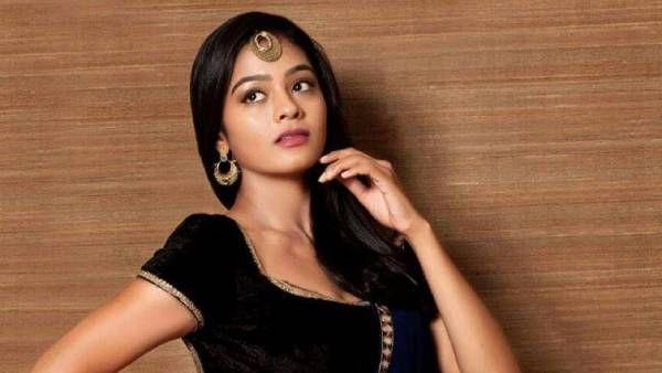 காயத்ரி சங்கரின் ‘பத்தினி’..டீசர் இன்று மாலை ரிலீஸ் !