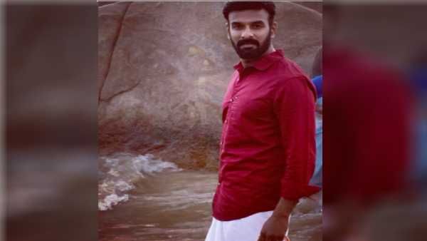 5வது சீசனுக்கு ரெடியாகிட்டியா குருநாதா.. வேட்டி சட்டையில் மாப்பிள்ளை போல மின்னும் ரியல் பிக் பாஸ்!