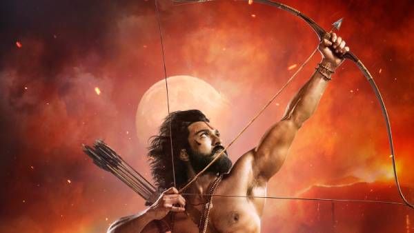 கையில் வில்லேந்தி.. பிரளயமாக வெடிக்கும் அல்லுரி சீதாராமராஜு.. ராஜமெளலியின் அடுத்த பிரம்மாண்டம்!