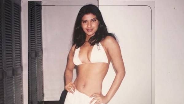 19வது வயசுல பிரியங்கா சோப்ரா எப்படி இருந்தாரு தெரியுமா? பிகினியுடன் பக்கா போஸ் கொடுத்து நிக்கிறாரு!