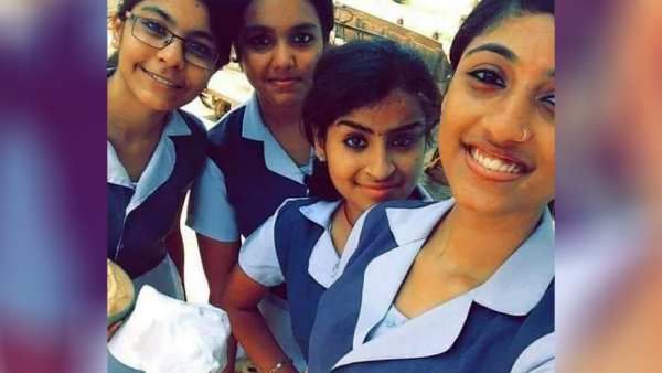 சின்னத்திரை ஜெனிலியா ஷிவாங்கியை இப்படி பார்த்து இருக்கீங்களா? வைரலாகும் பள்ளிப்பருவ புகைப்படம்!