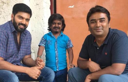 டெடி படத்தில் அந்த கரடி பொம்மையாக நடித்தது இவர் தான்.. போட்டோவுடன் ரகசியத்தை சொன்ன இயக்குநர்!