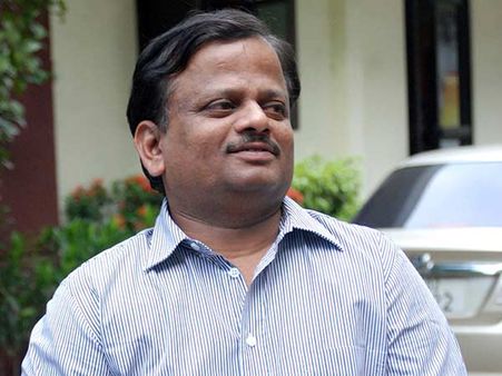 போட்டோ ஜர்னலிஸ்ட் டு ஹிட் பட ஸ்பெஷலிஸ்ட்.. கே.வி.ஆனந்த்தின் கலர்ஃபுல் வாழ்க்கை பயணம்!