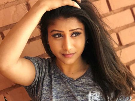 இன்ஃப்ளுயன்ஸர் ஸ்கேம்.. ஏமாற்றிய பிரபல டிவி நடிகைகள்? வைரலாகும் ஷாக்கிங் வீடியோ!